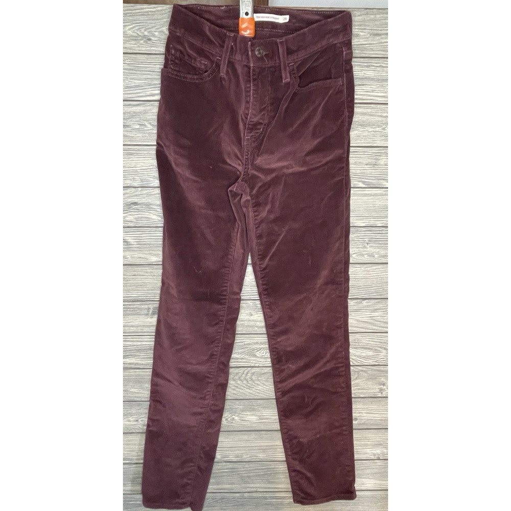 Levis 724 Womens Jeans Burgundy 26 x 32 High Rise Straight Corduroy Pants